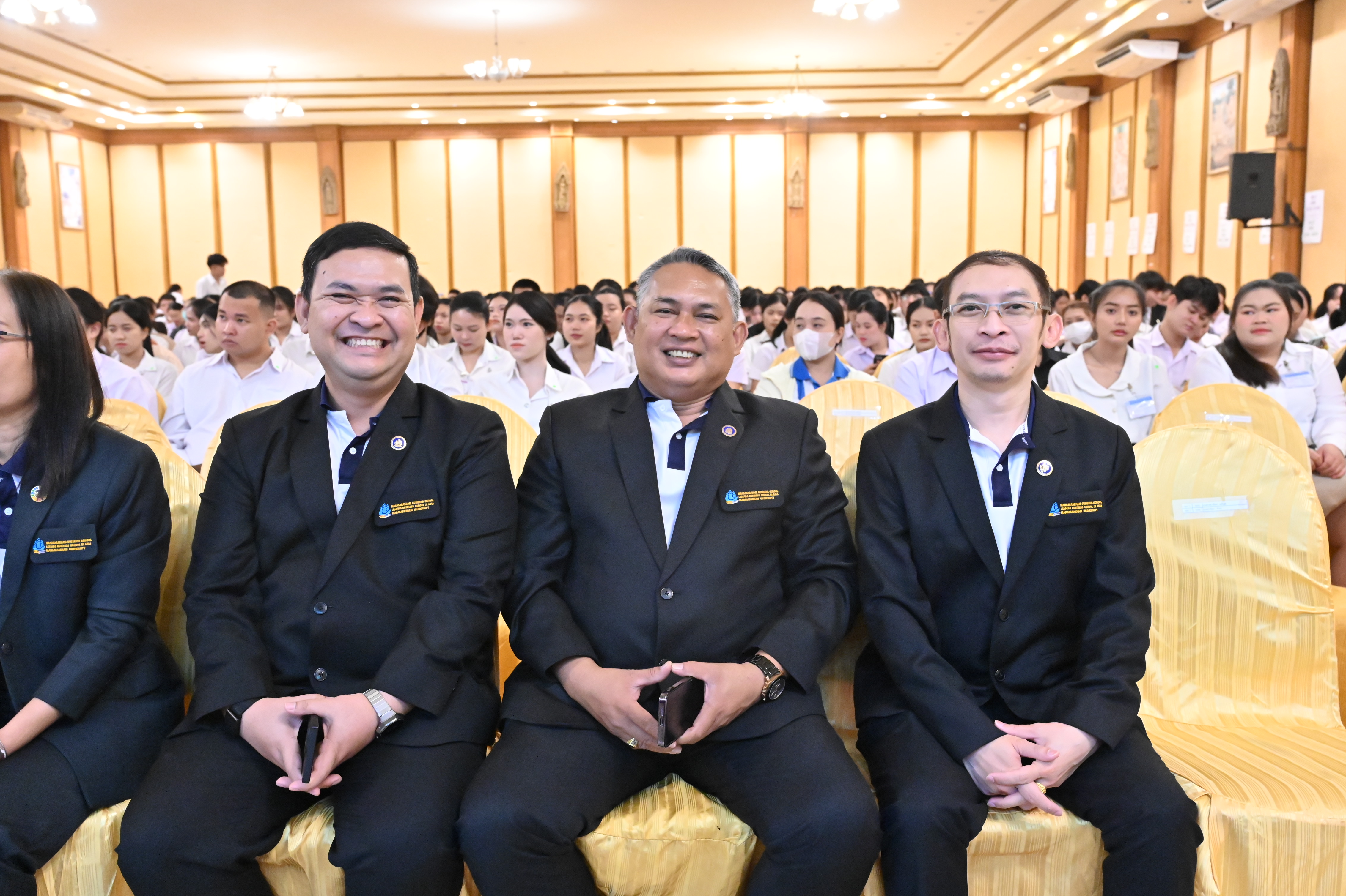 ภาพบรรยากาศการฝึกซ้อมงานรับพระราชทานปริญญาบัตร มหาวิทยาลัยมหาสารคาม ประจำปีการศึกษา 2567 (การฝึกซ้อมย่อยระดับคณะวันแรก) 