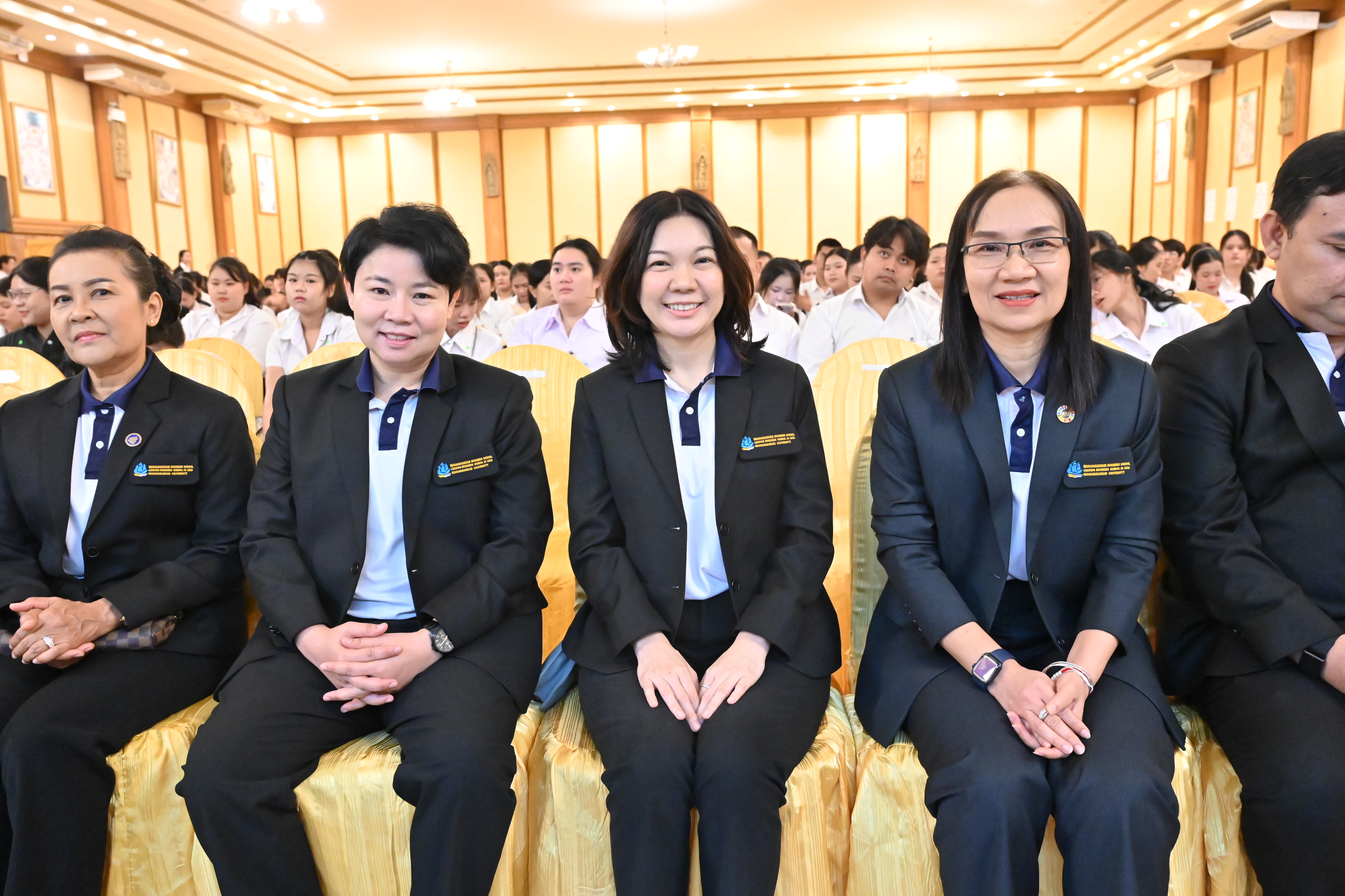 ภาพบรรยากาศการฝึกซ้อมงานรับพระราชทานปริญญาบัตร มหาวิทยาลัยมหาสารคาม ประจำปีการศึกษา 2567 (การฝึกซ้อมย่อยระดับคณะวันแรก) 
