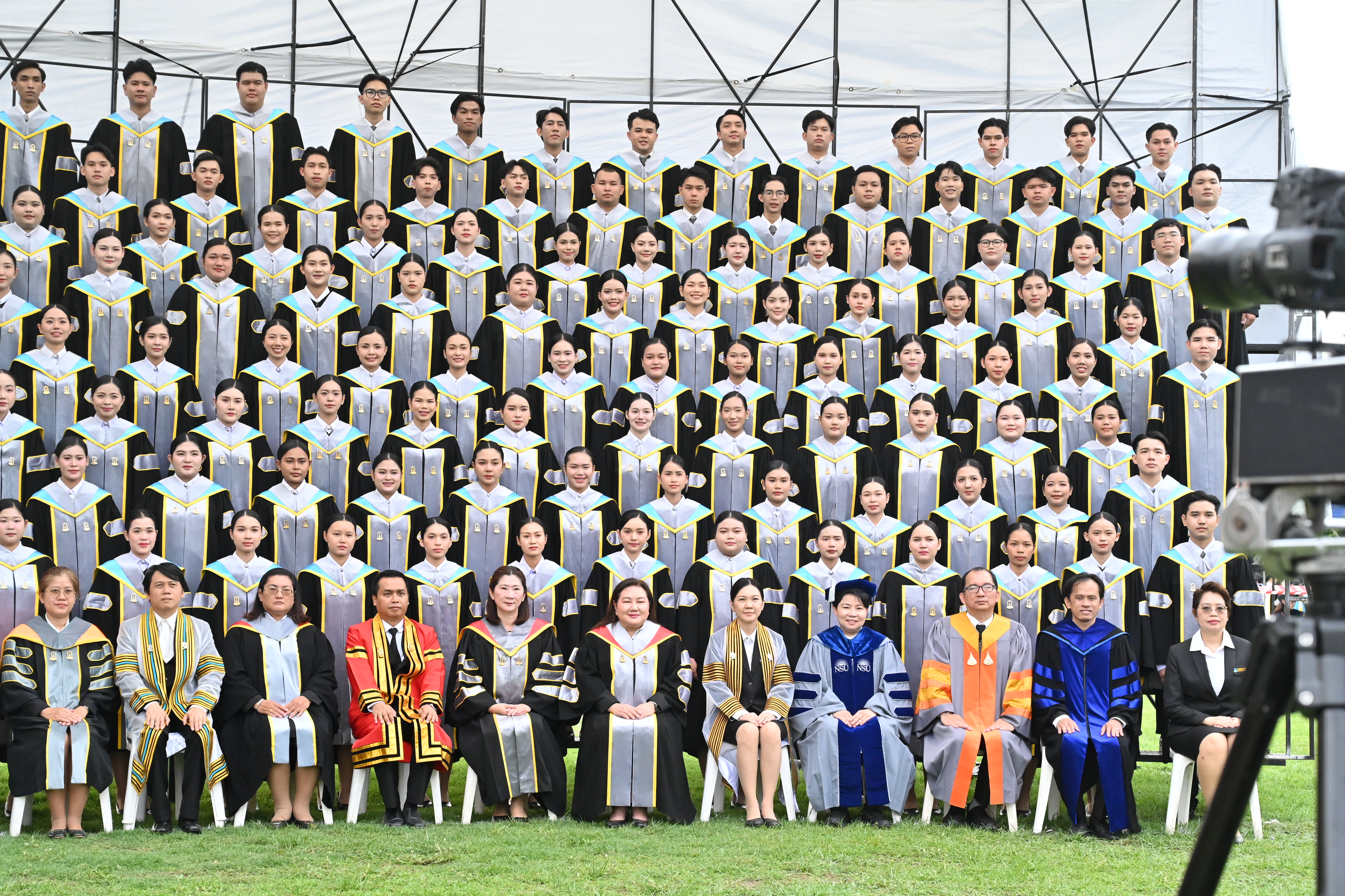 ภาพบรรยากาศการฝึกซ้อมงานรับพระราชทานปริญญาบัตร มหาวิทยาลัยมหาสารคาม ประจำปีการศึกษา 2567 (พิธีซ้อมใหญ่) 