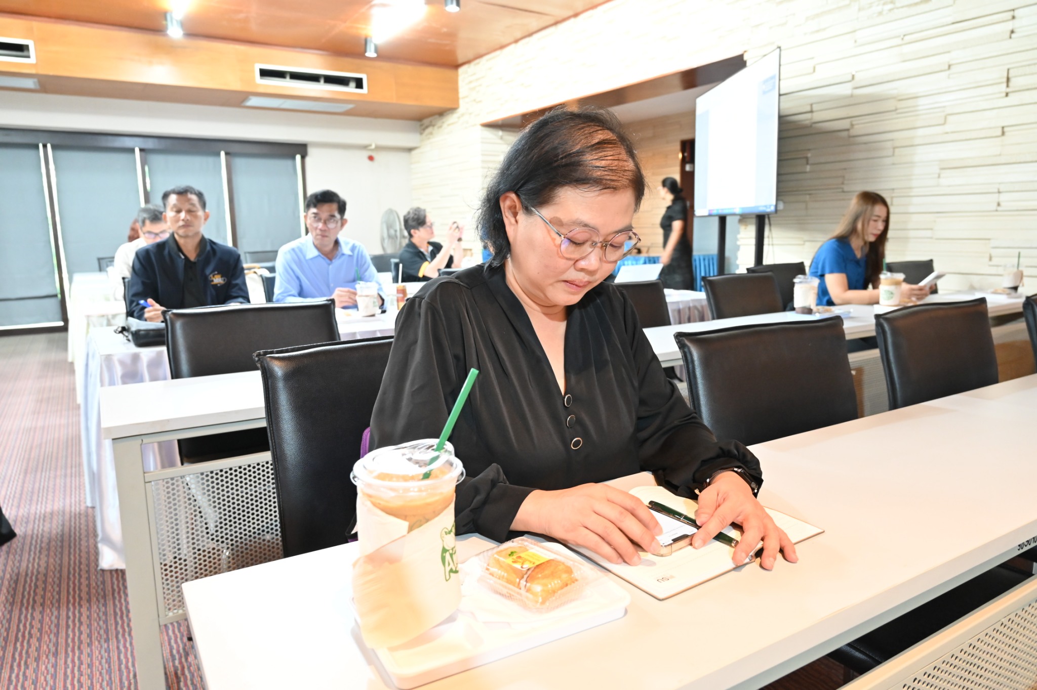 ประชุมคณะกรรมการประสานงานขับเคลื่อนงานวิจัยและบริการวิชาการ และทำนุบำรุงศิลปวัฒนธรรม มหาวิทยาลัยมหาสารคาม ครั้งที่ 3/2569